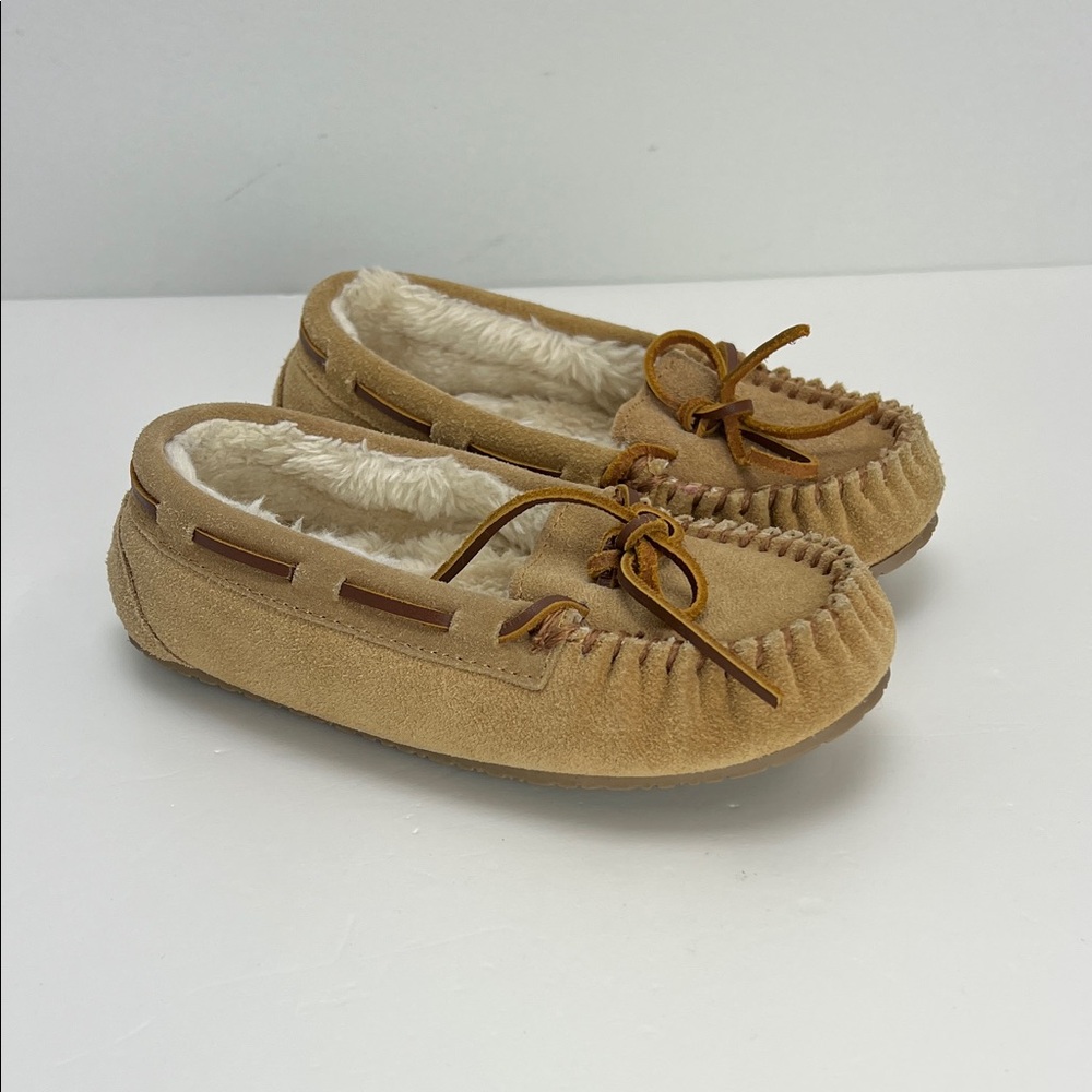 Minnetonka Moccasin Slippers Cassie Cinnamon Moc Suede Leather Unisex Kids 13